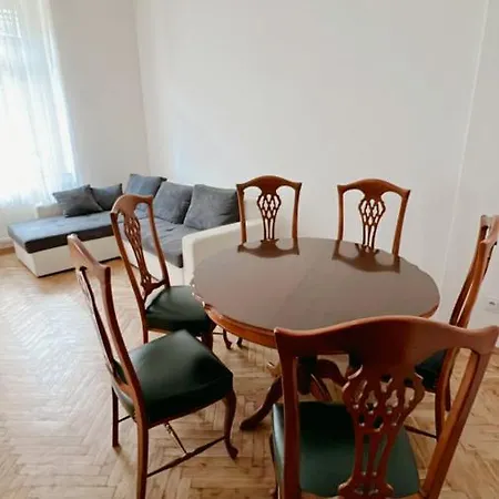 Do-re-mi אכסניה