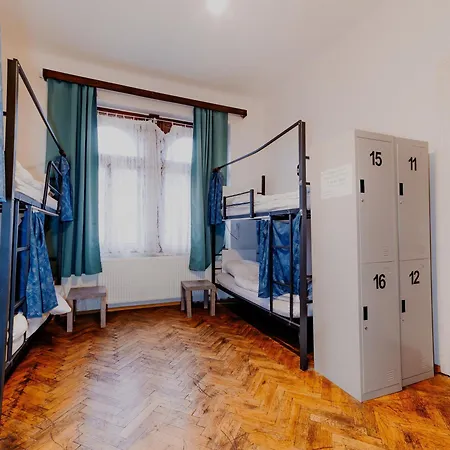 Hostel Do-re-mi *