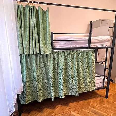 Do-re-mi Hostel